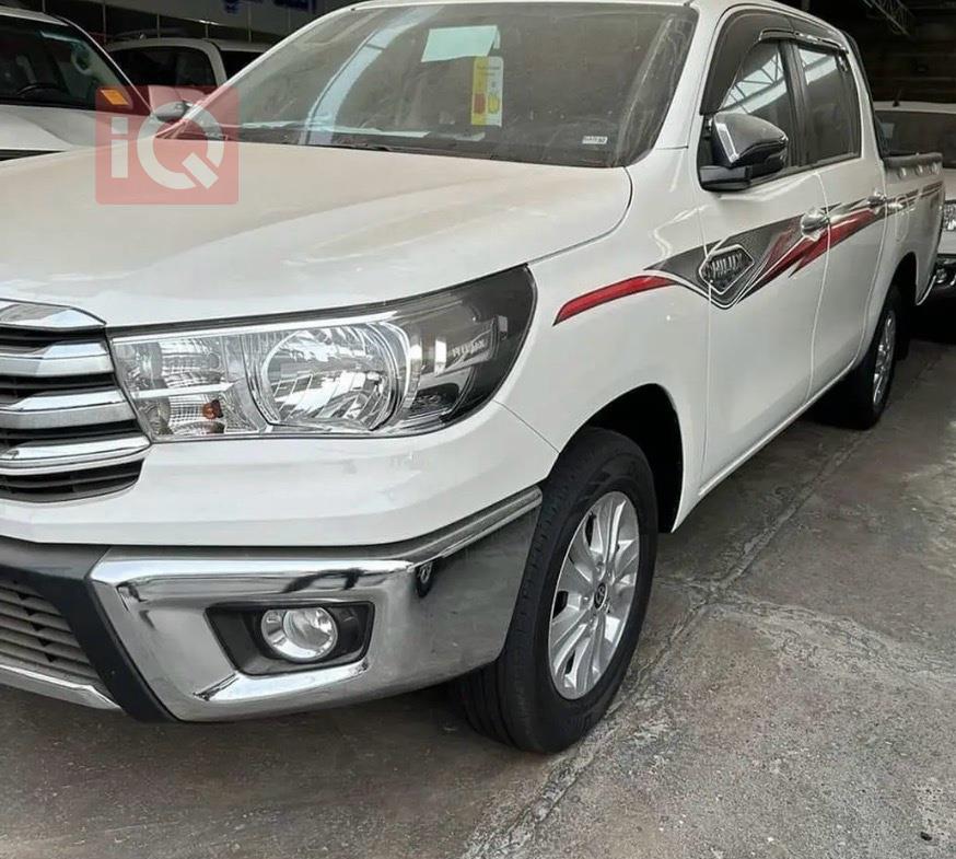 تويوتا هايلوكس